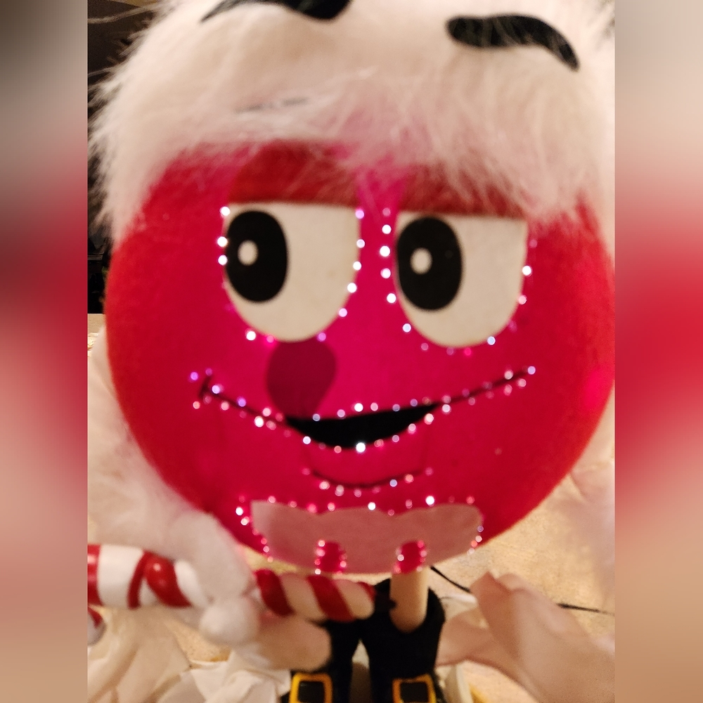 M&M lighted Christmas figure - Picture 2 of 8
